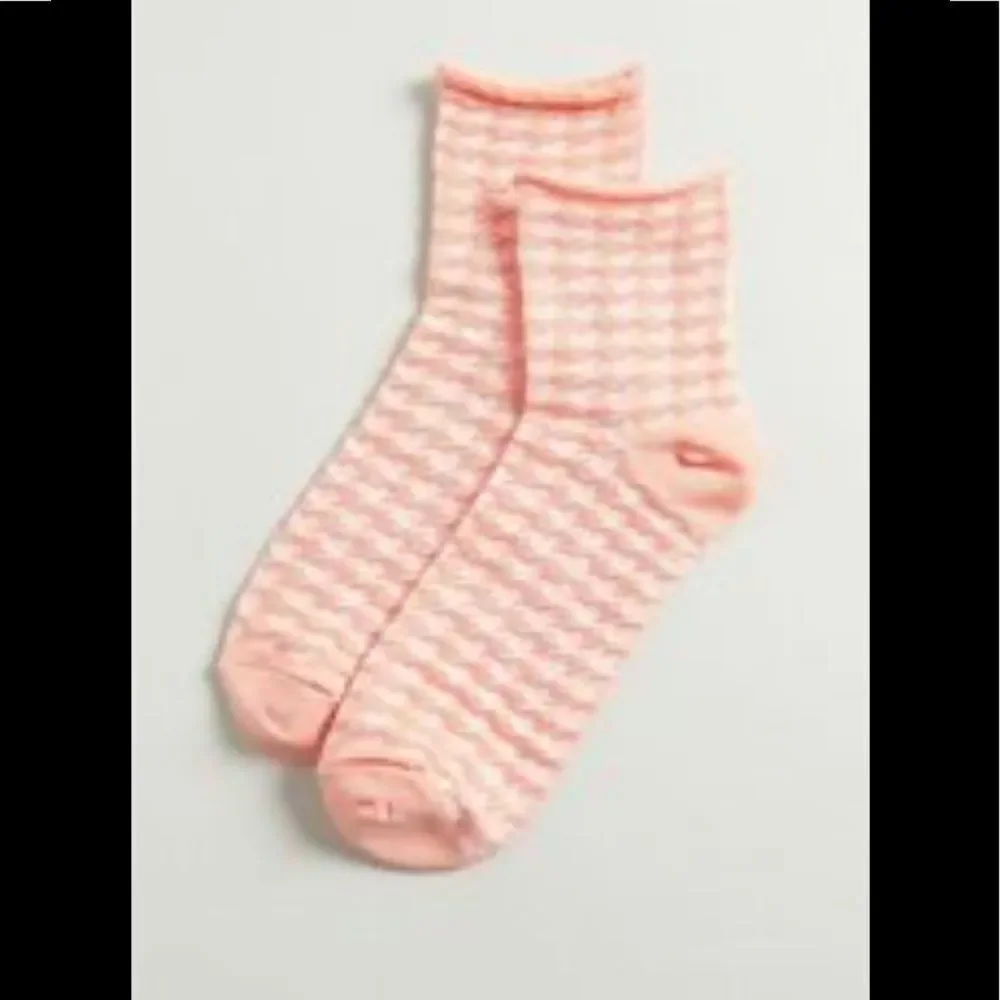 NEW (3) Urban Outfitters UO Daphne Houndstooth Pink / Rose Ankle Socks Set of 3